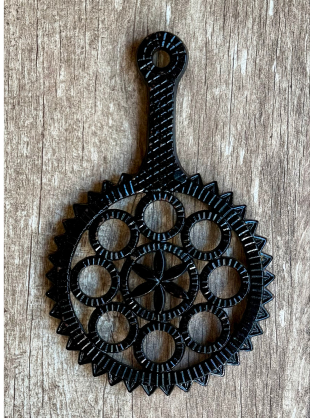 Vintage Black Cast Iron Trivet Star Flower Ring Pattern Wall Decor Hot Pad